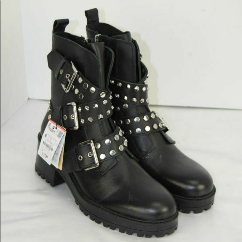 💫 SOLD- ZARA Spiked Studded Leather Combat boots - Picture 2 of 4